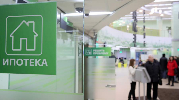 Объем выдачи ипотеки в России в июне вырос почти на 50%
Объем выдачи ипотеки в России в июне вырос почти на 50%